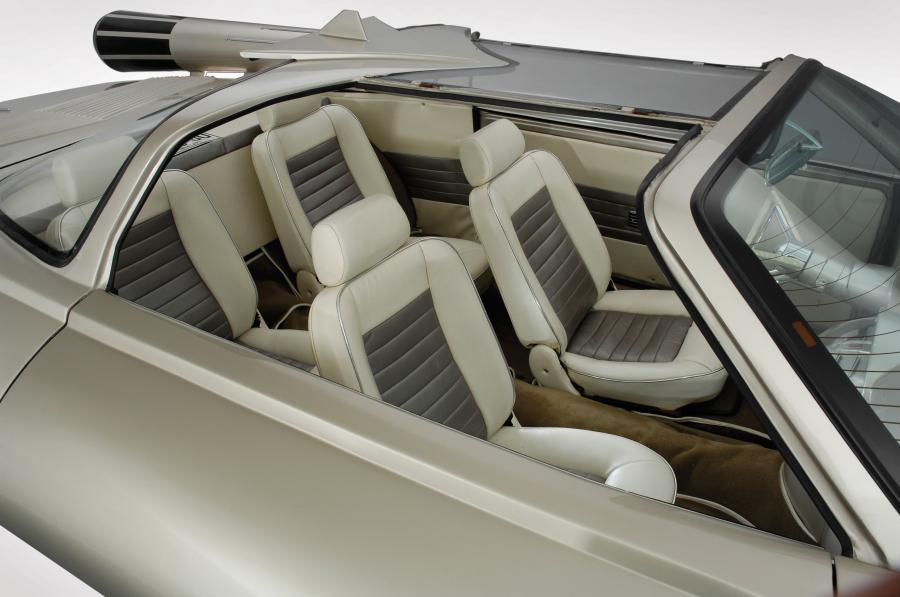  Ford X2000 Concept Car Recreation 1958 года  (фото 4 из 5)